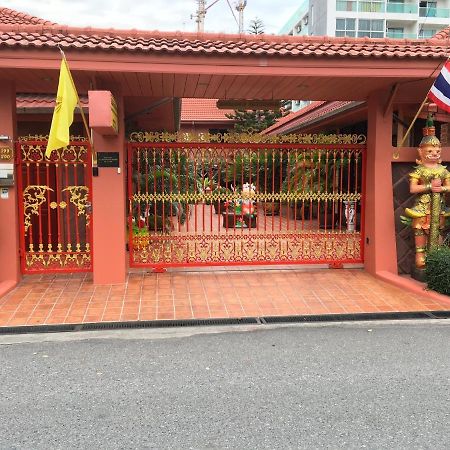 Magadan Residence Pattaya Exterior photo